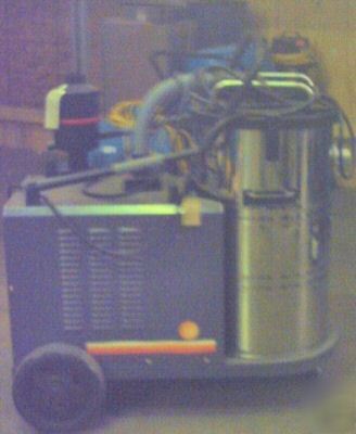 Industrial vacuum / portable / used