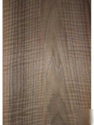 Figured american walnut veneer - 48 leaves / 369 sq ft