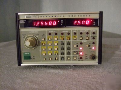 Fluke 6011A synthesized signal generator 10HZ to 11MHZ