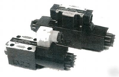 Solenoid op. hydraulic dir. control valve D03 12 volt