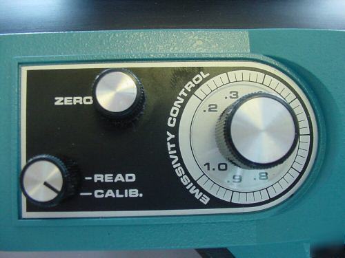 Wahl heat spy digital infared therometer dhs-14, case