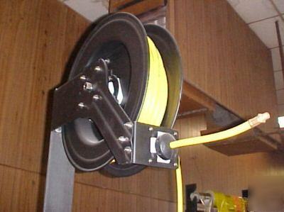 Industrial retractable hose reel-50' for air compressor