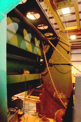 Used cincinnati mechanical press brake, 250 ton