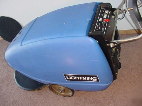 Windsor lightning 20D floor srubber burnisher buffer 36