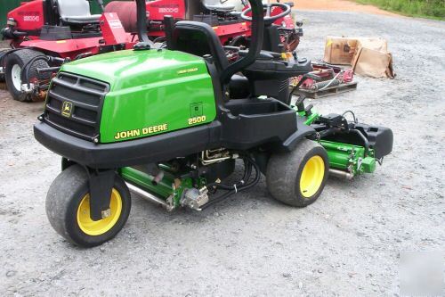 John deere 2500 golf greens lawn reel mower very nice