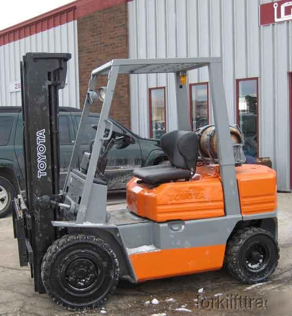 Toyota pneumatic 5,000LB forklift lifttruck